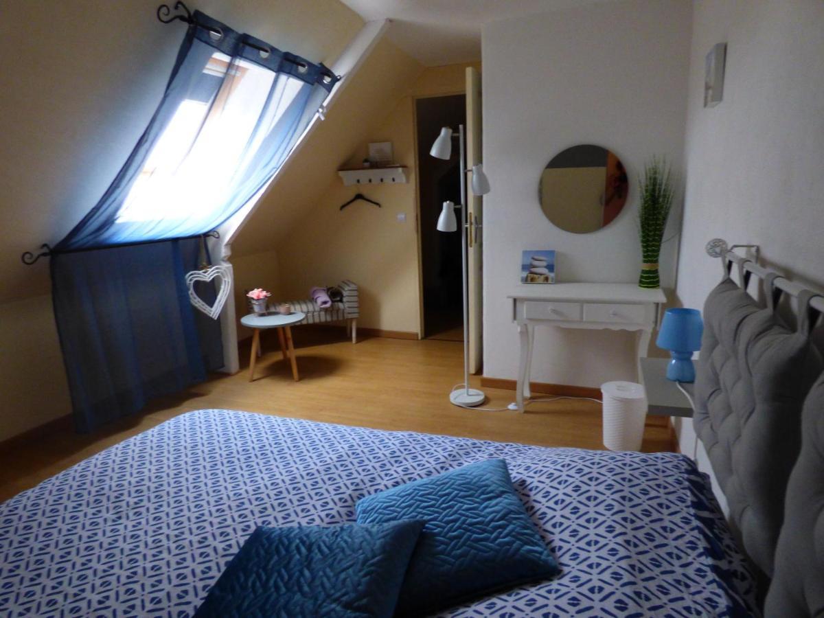 Les Petites Brosses Bed and Breakfast Montbizot Εξωτερικό φωτογραφία